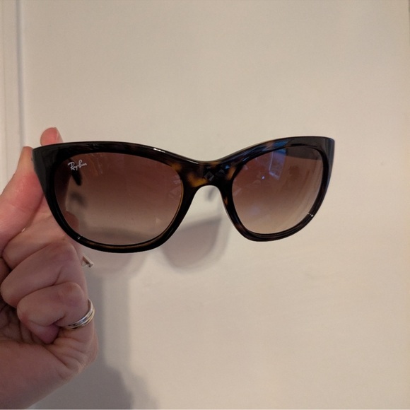 Authentic Ray-ban Wayfarers - Picture 3 of 5
